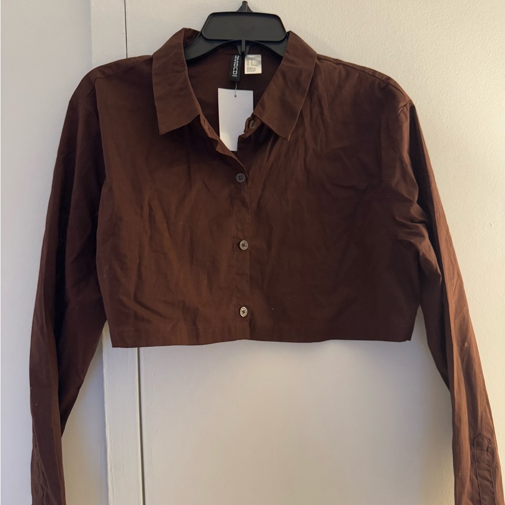 NWT H&M Cropped button down top